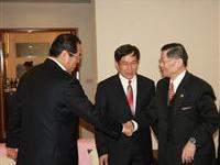 曾永權於官邸宴請参展人員