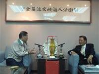 江丙坤見陸炳文喜十年有成