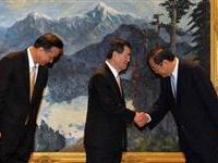 老萧主持总统府秘书长交接