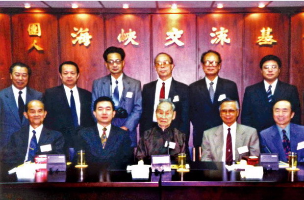 大陆摄影代表团首访海基会