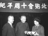 喜赠碗具给乌拉圭孟都粥会