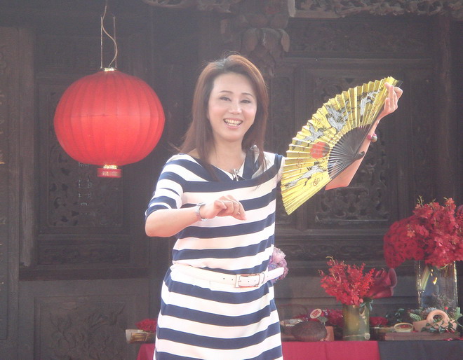 孙翠凤演唱以诗联配茶佐粥