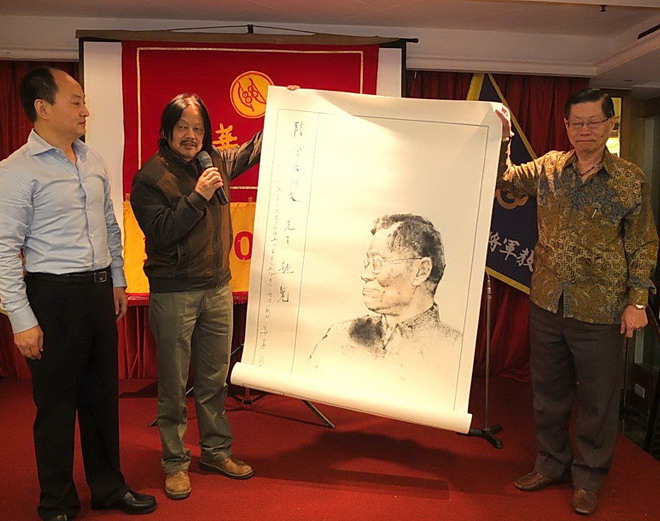 马一丹作画陆炳文肖像为赠