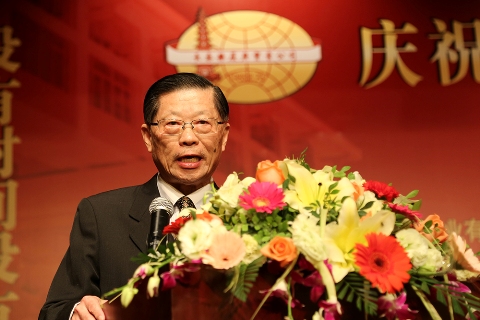 陆炳文赞刘精松生命共同体