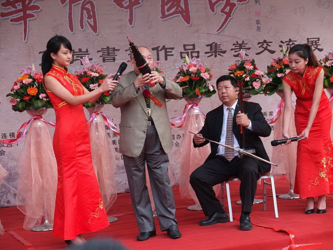 国乐演奏画面养眼美不胜收