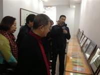 中国国家画院曾副院长观展