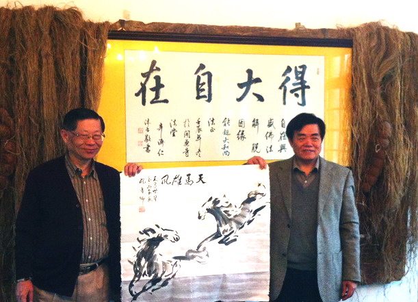 天马雄风图赠梁溪粥会会长