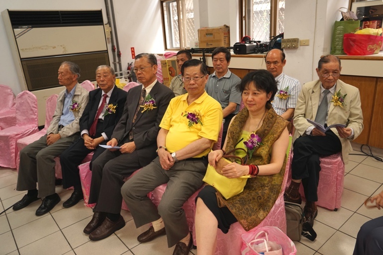 諸粥友俱為特邀嘉賓排排坐