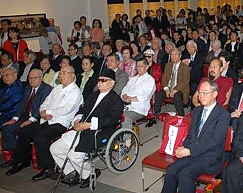 两岸艺术界三百人参与展会