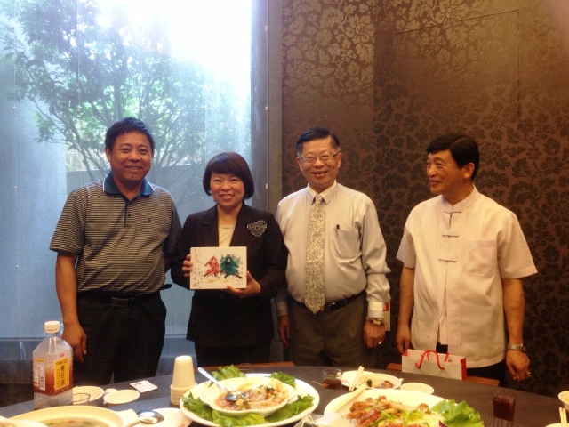 國民黨副主席會同名村訪團