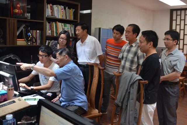 晨光清風團隊製作簡報系統