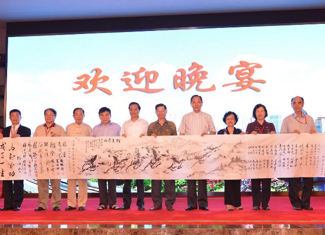 孫晉卿領繪駿馬奔騰圖脫韁