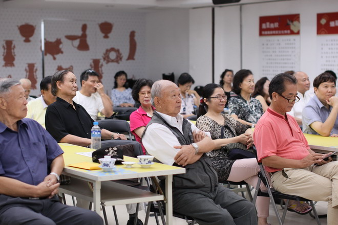 九十周年粥会演讲座无虚席