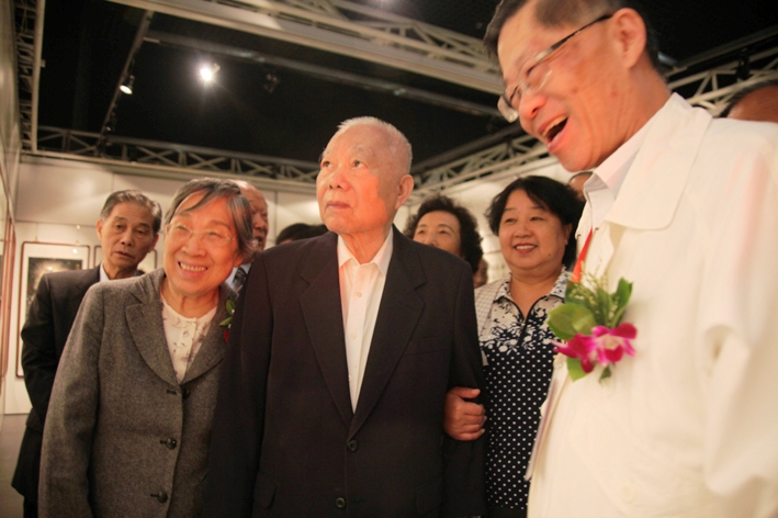 張克輝贊美書法陸炳文自謙