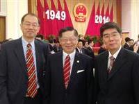 國台辦主任助理周宁併排坐