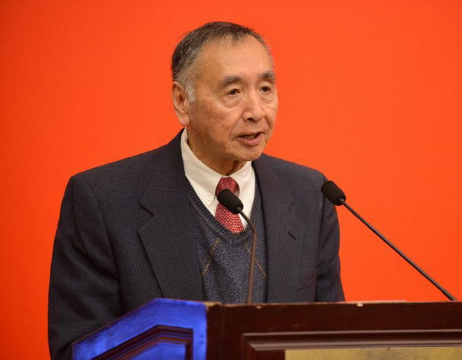 于中令现身出版座谈会讲话