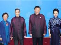 亚太经合会领袖穿着新中装