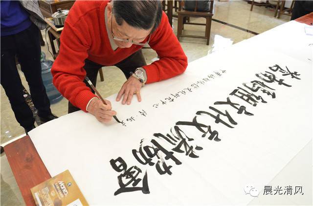 总长为各宫庙题匾广结善缘