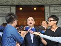 朱立伦拜妈祖表明无心大位