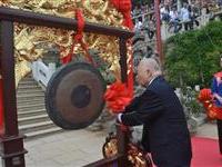 张克辉为妈祖故里庙会开锣